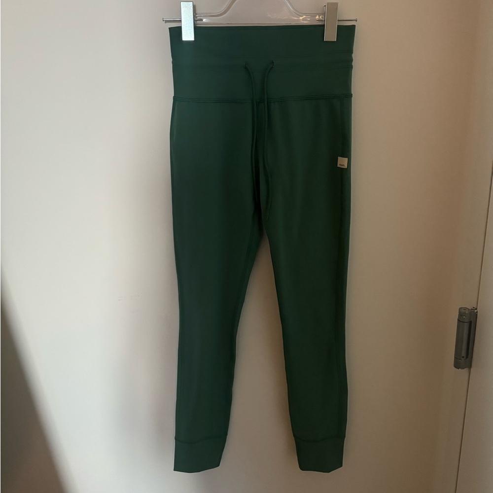 Green Vuori Leggings - Size small